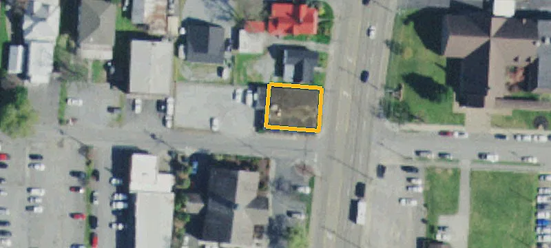 235 Pkwy Parkway