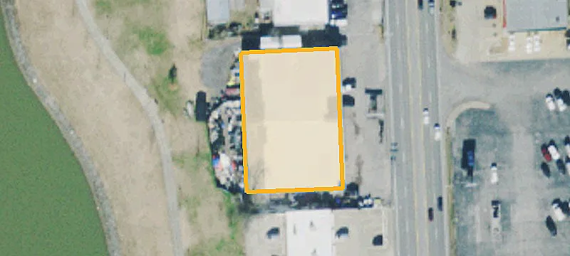 1060 Riverside Dr