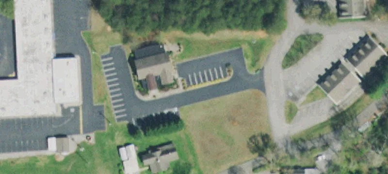 121 Parliament Dr