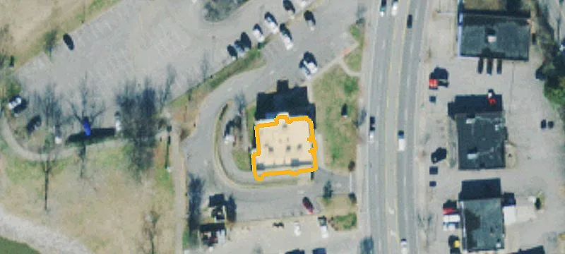 664 Riverside Dr