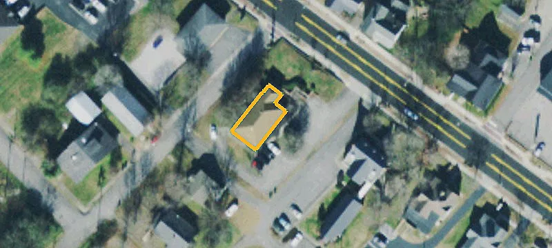 306 College St