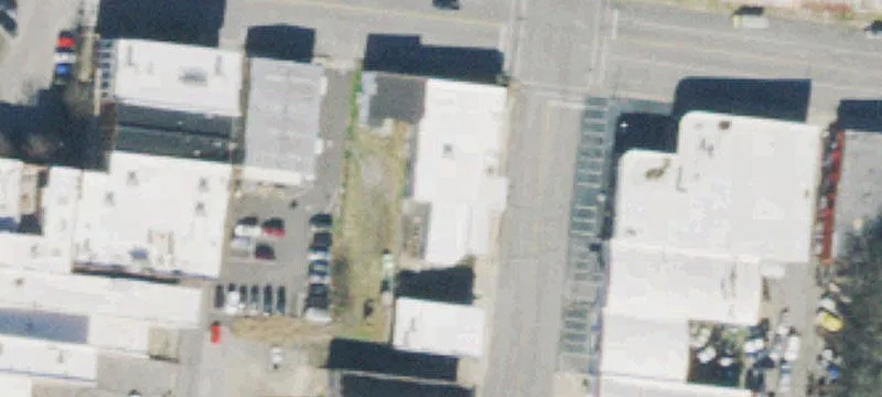 110 7th St