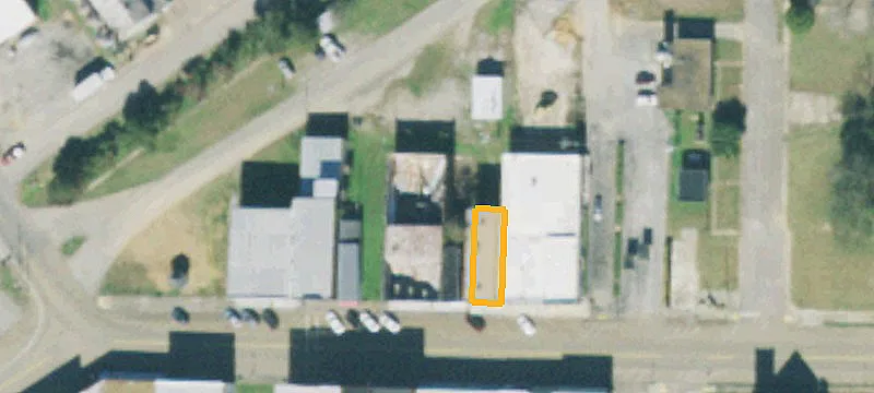 132 Main St