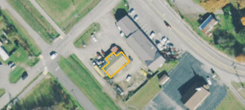 821 Commercial Ave