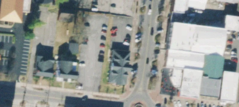 100 6th St