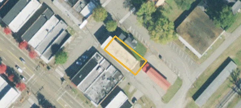 111 2nd St