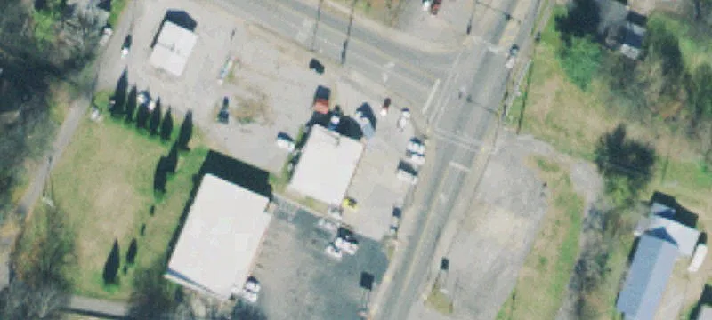 305 Main St