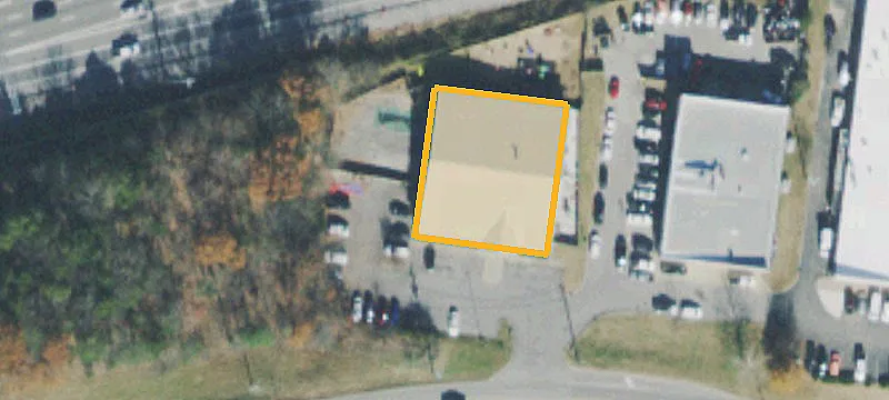 121 Adams Ln