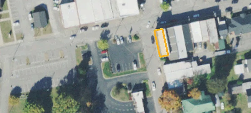106 Main St