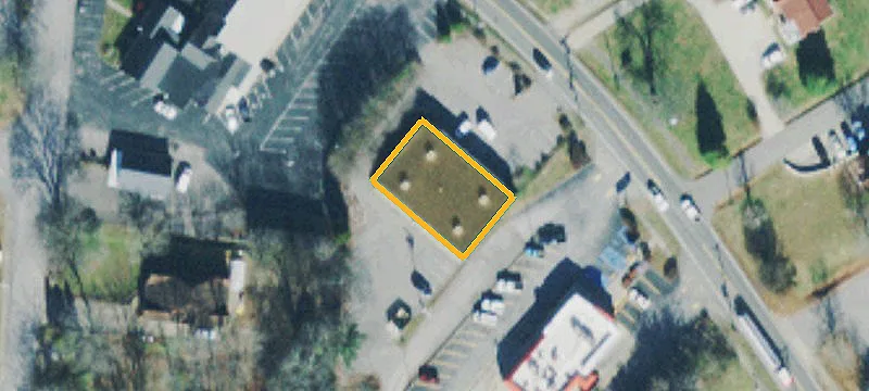 384 Main St