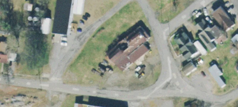 406 Maple E St