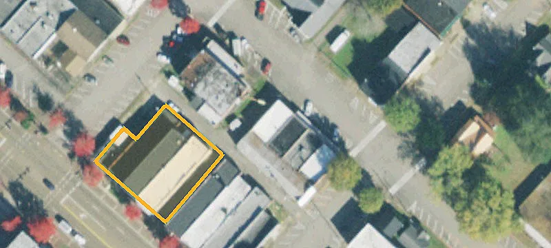 138 Warren Ave