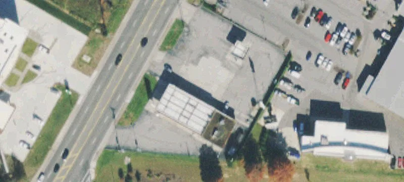 1090 Willow Ave