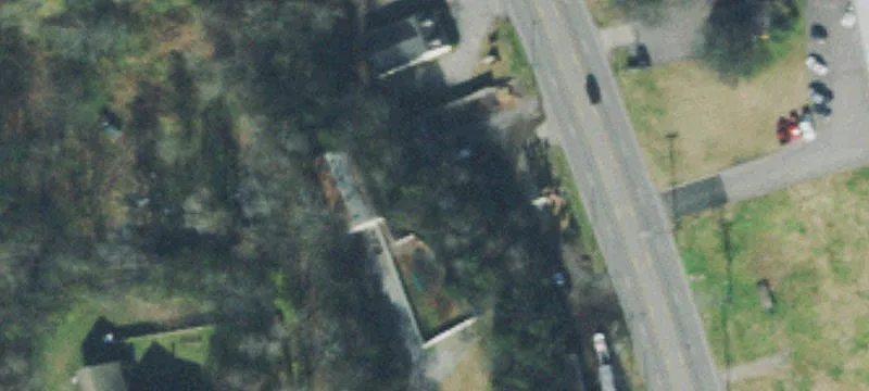 606 Main St
