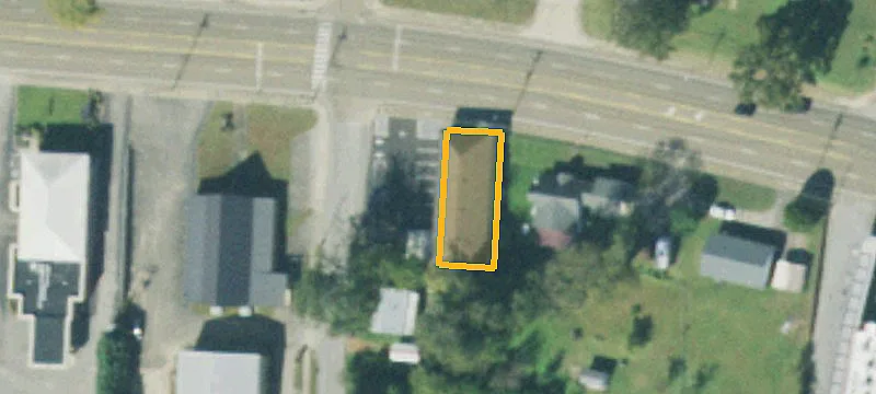 305 Main St