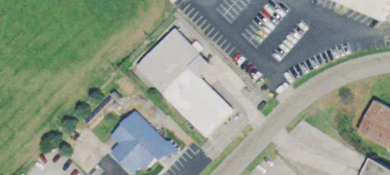 3081 Lois Ln
