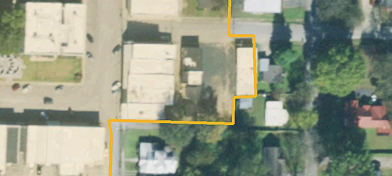 28 Main St