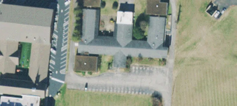 2710 Trotwood Ave