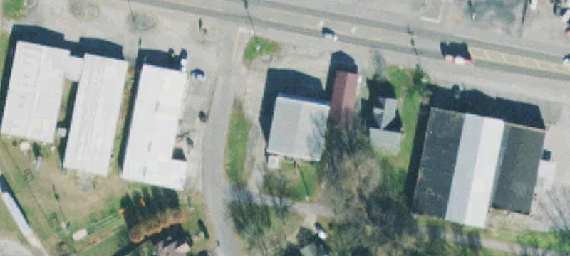1002 College St