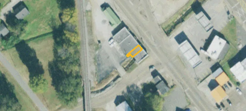 1037 Main St