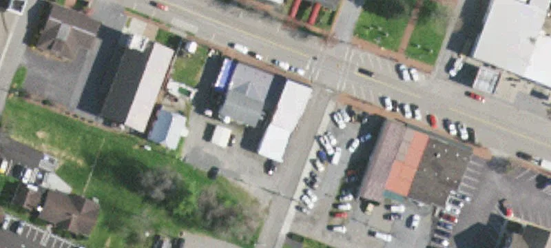 301 Main St