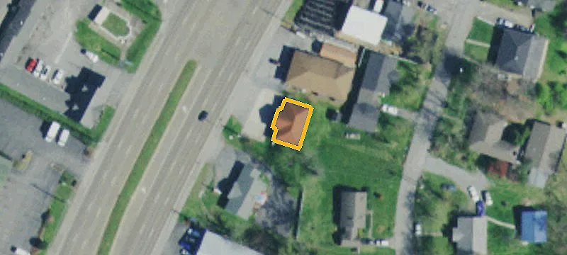 718 Pkwy Parkway