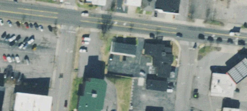 203 5th E Ave