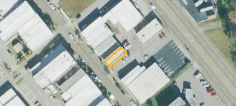 1124 Main St