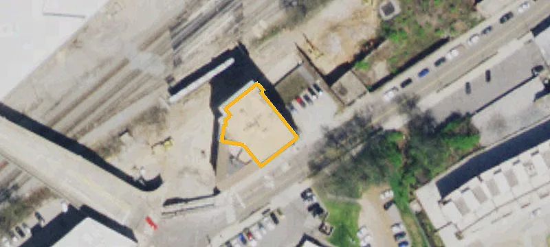 555 Jackson Ave, Unit 301