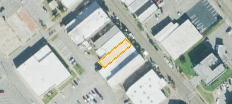 1129 Main St