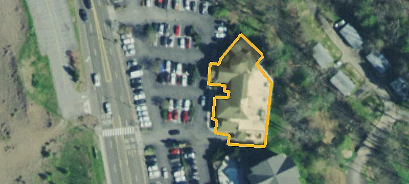144 Pkwy Parkway