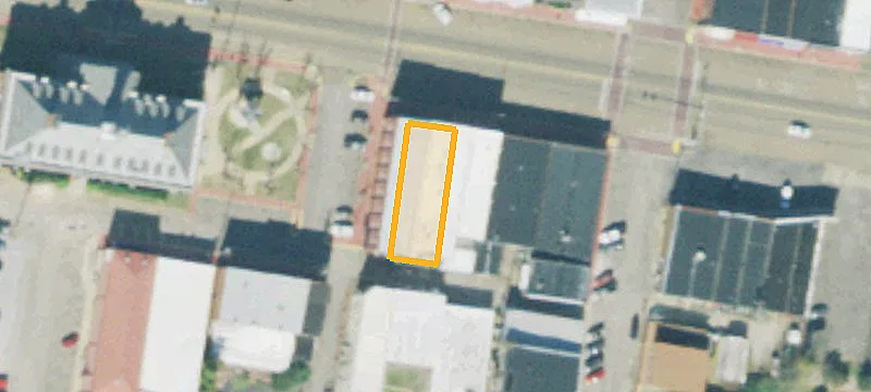 409 Main St