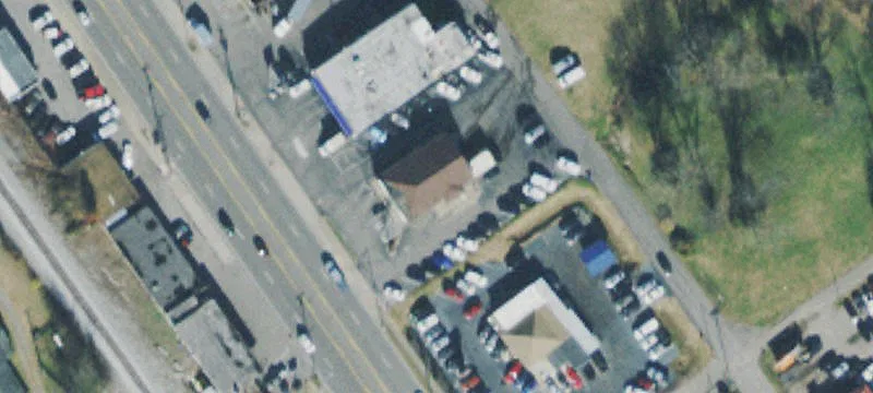 63 Lowry St