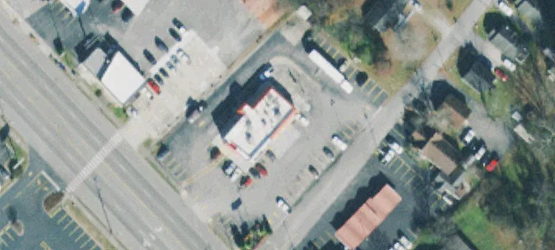 913 Hillsboro Blvd