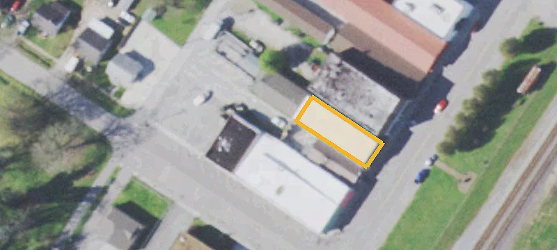 327 Frnt St