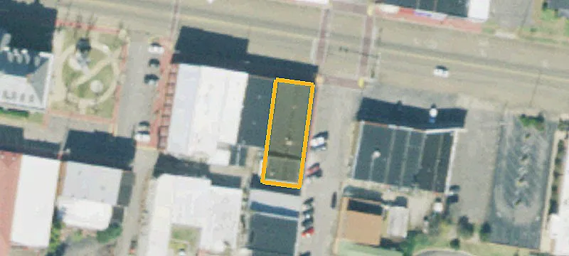 385 Main St