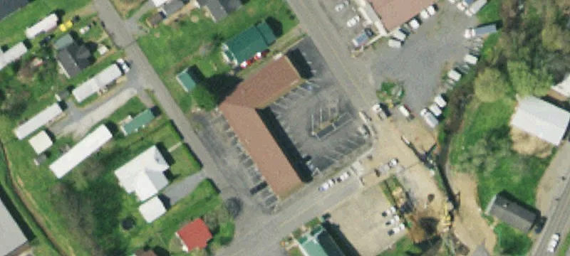405 Armstrong Rd