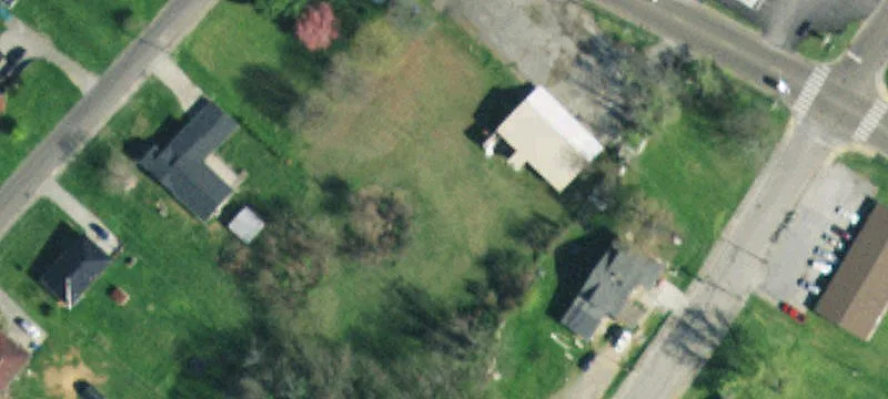 1411 Cherokee Dr