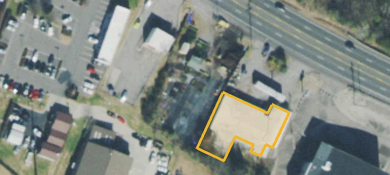 1009 Main St