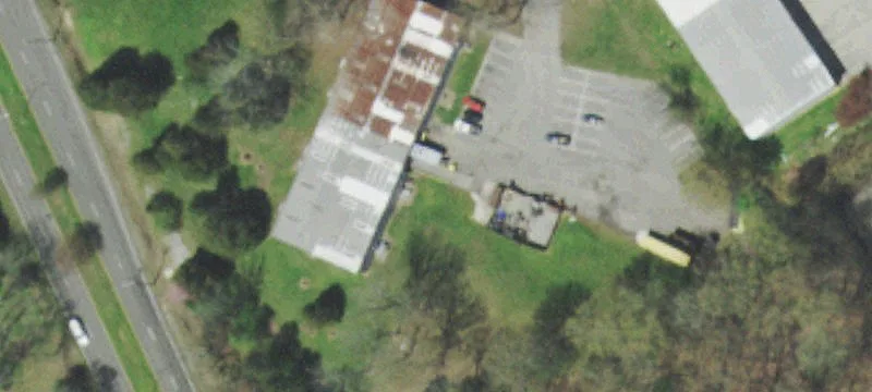 121 Flint Rd