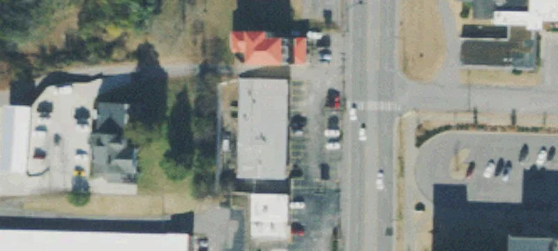 301 Main St