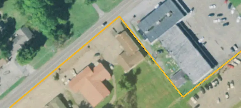 627 Main St