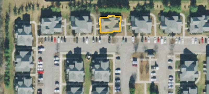 1052 Pinehurst Dr