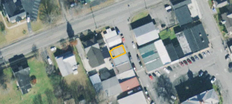16 Hiles St