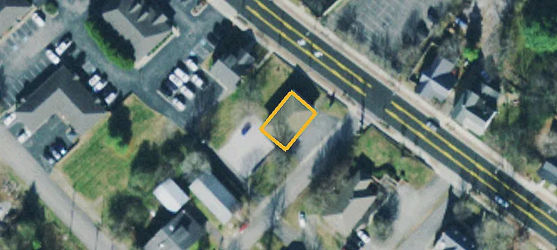 304 College St