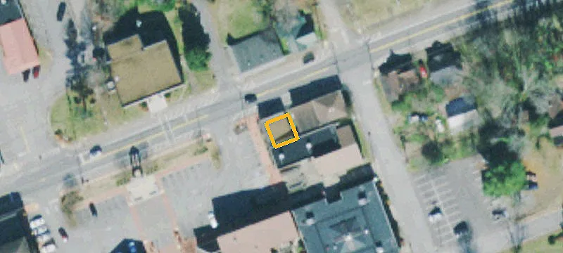 4748 Main St