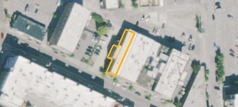 39 Main St