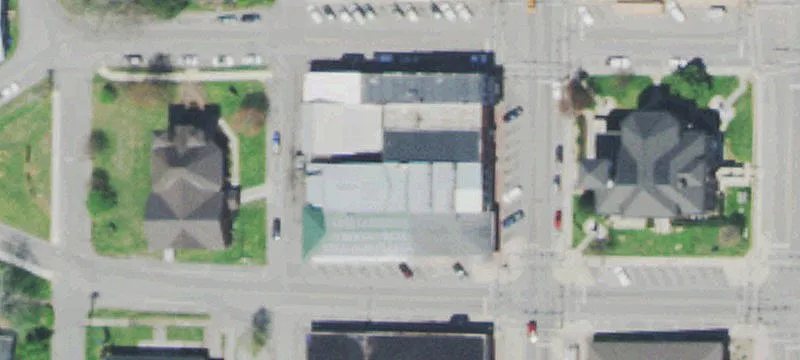 107 College S St