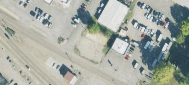 305 Poplar Ave