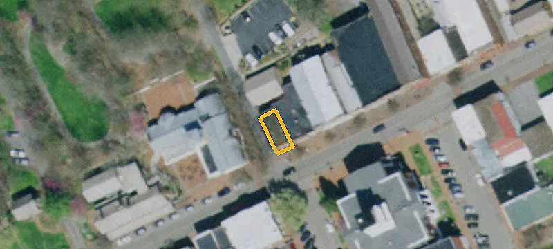 101 Main St